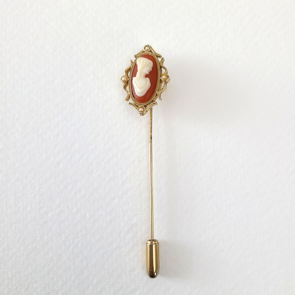 Vintage Avon Cameo Lapel Stick Pin